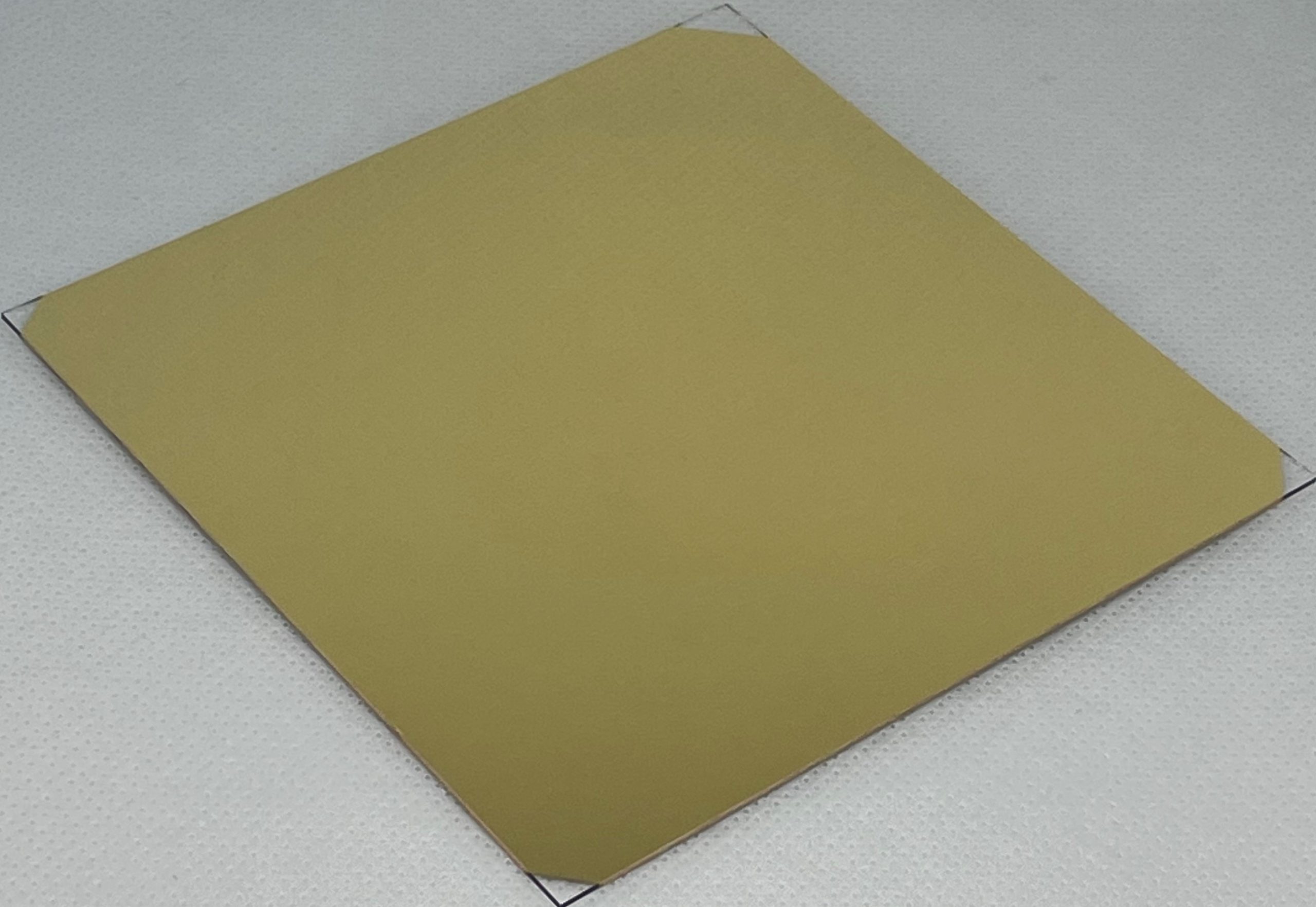 Glass pane coated with 100 nm gold thin film